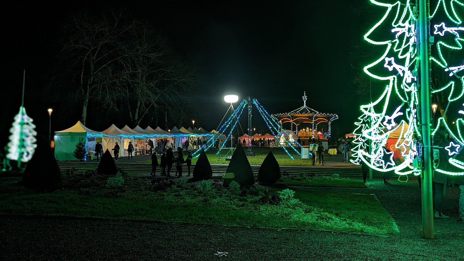 Parc.jpg (403 KB)